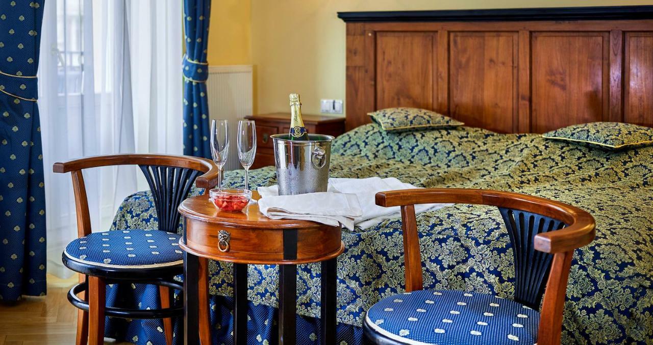 Salvator Hotel カルロヴィ・ヴァリ エクステリア 写真