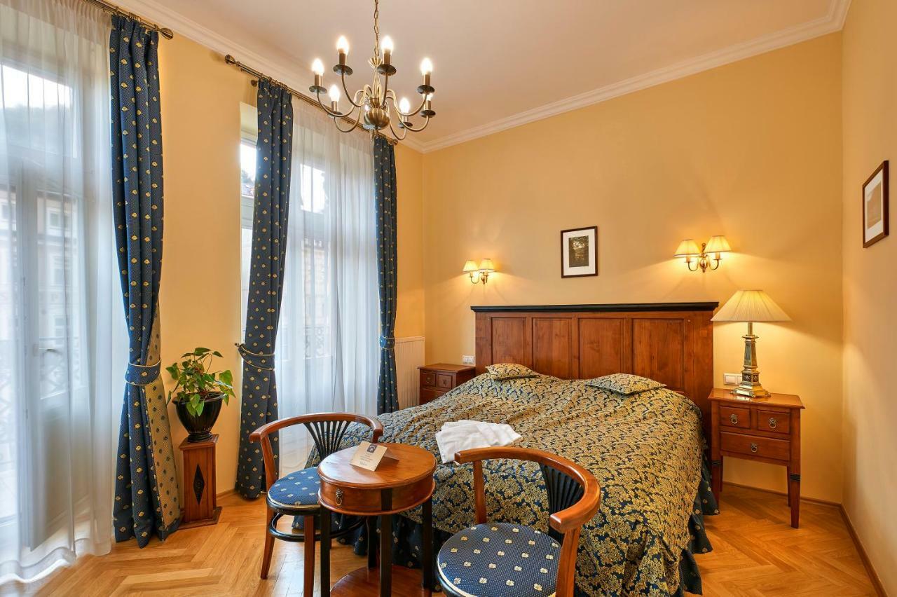 Salvator Hotel カルロヴィ・ヴァリ エクステリア 写真